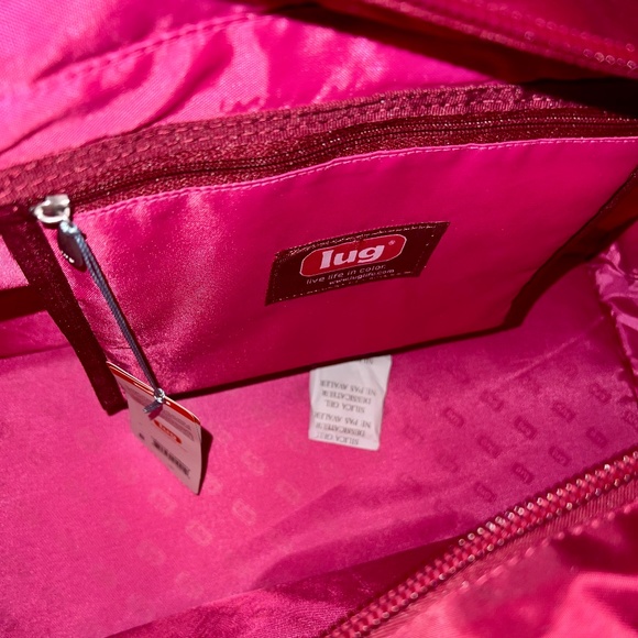 Lug Caboose Carry All Bag NWT'S Cranberry Red - Picture 15 of 16